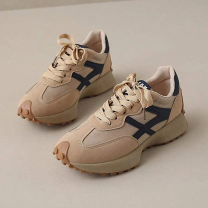 Ardelle Trail-Sneaker
