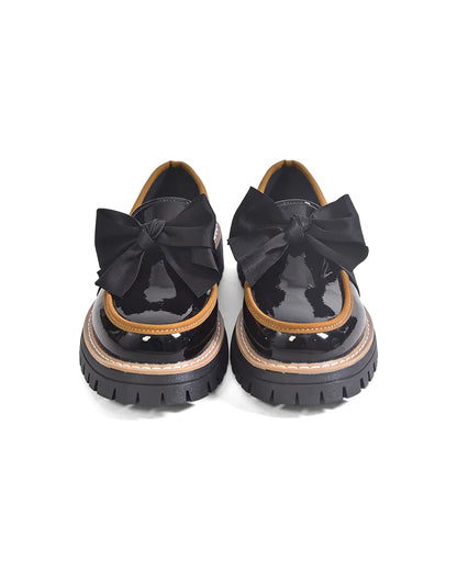 Dámské platformové lakované mokasíny s mašlí