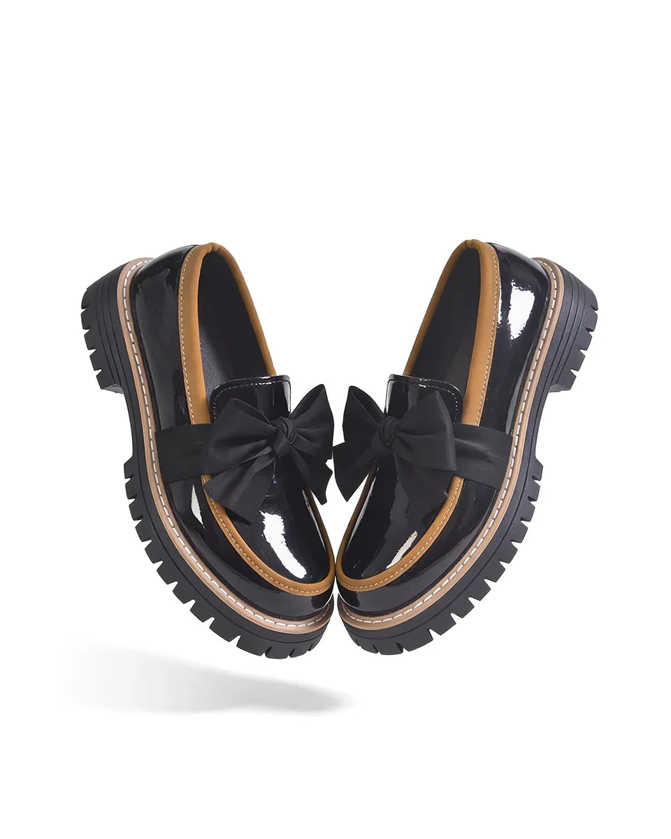 Dámské platformové lakované mokasíny s mašlí