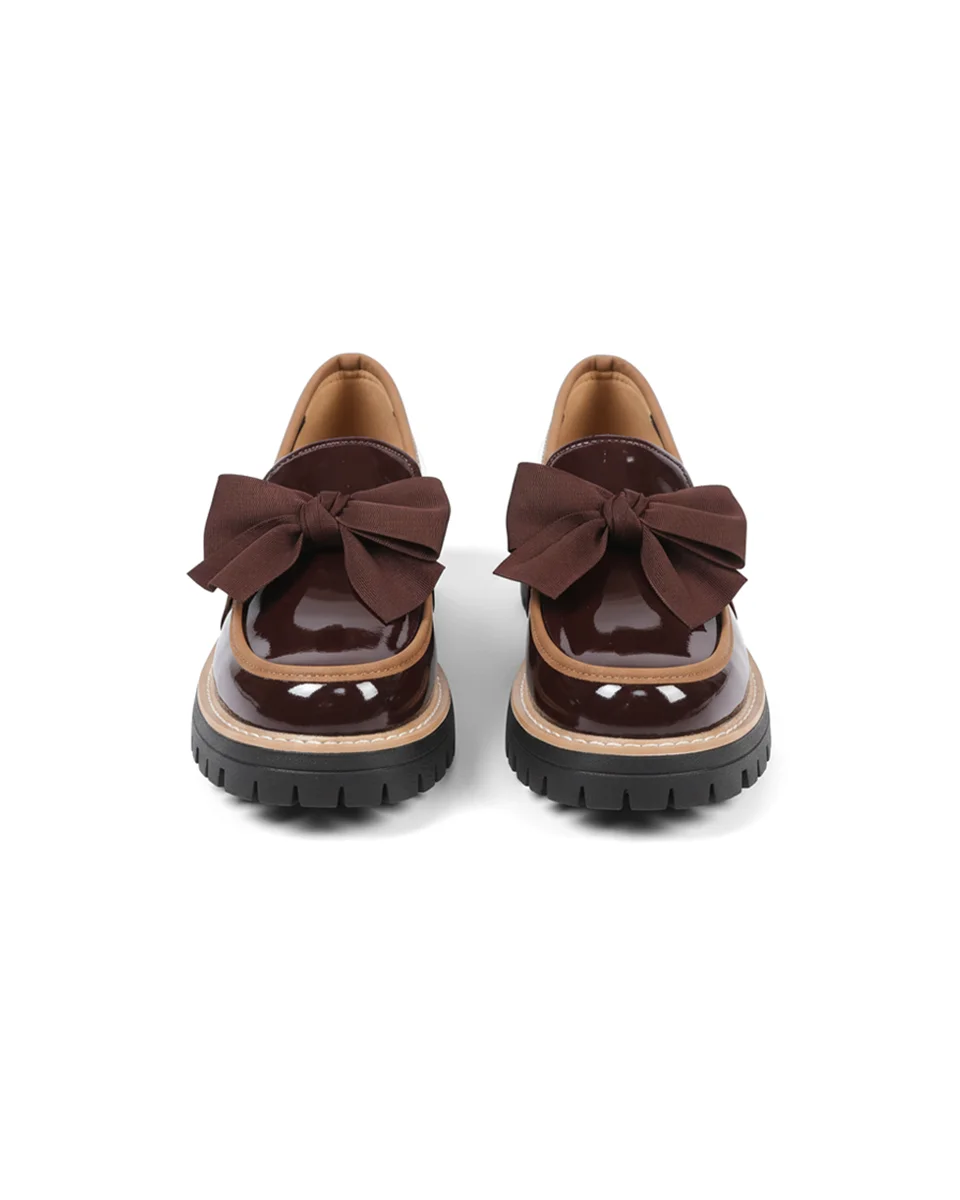 Dámské platformové lakované mokasíny s mašlí