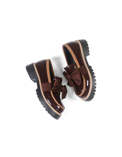 Dámské platformové lakované mokasíny s mašlí