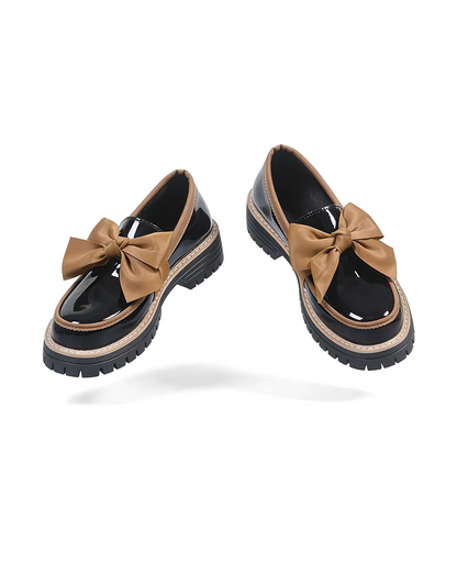 Dámské platformové lakované mokasíny s mašlí